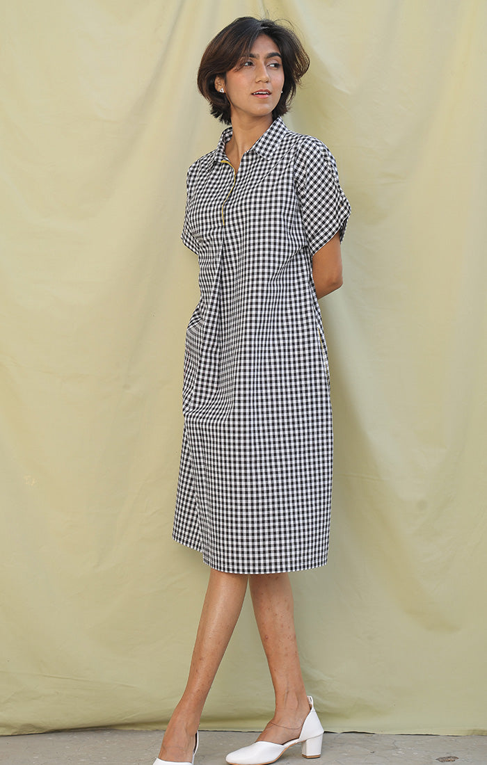 PUFF SLEEVE GINGHAM SHIFT DRESS WITH EMBROIDERY ACCENT - WHITE main image 1