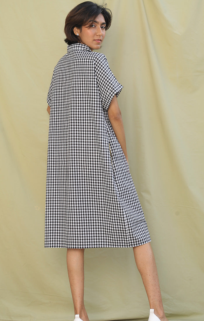 Robe Courte Crown & Ivy - Taille PM (Petites), Motif Vichy (gingham) Rouge, Col V, Neuve Avec étiquettes