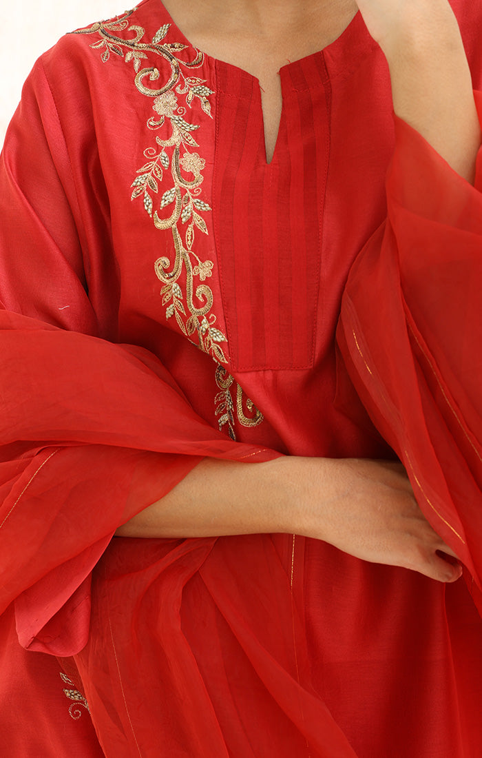 Chanderi Kurta in Scarlet Red with Palazzo and Silk Organza Dupatta.